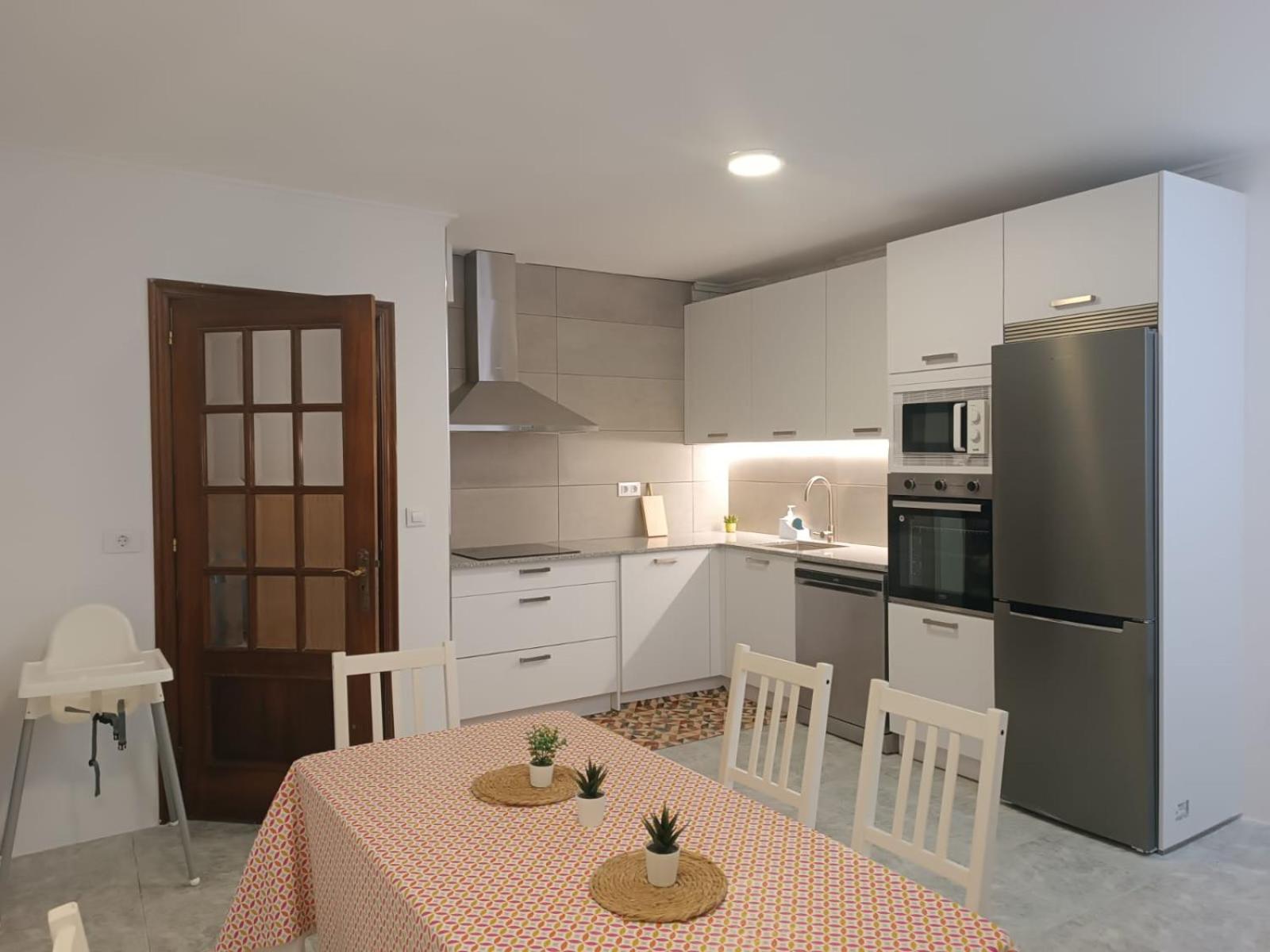 Vivienda En El Casco Historico De Baiona Villa Bagian luar foto